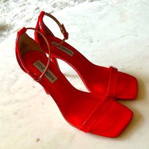 Steve Madden orange patent leather stiletto heels size 7